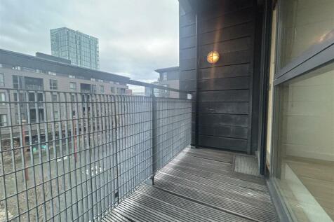 Balcony (2).jpeg