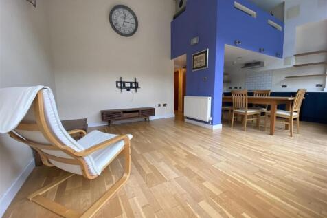 Livingroom (3).jpeg
