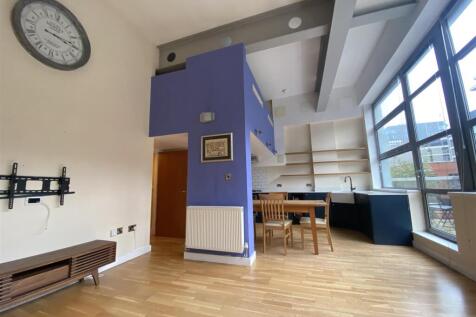 Livingroom (7).jpeg