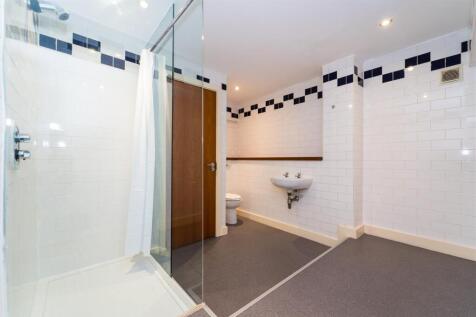 Upstairs Bathroom