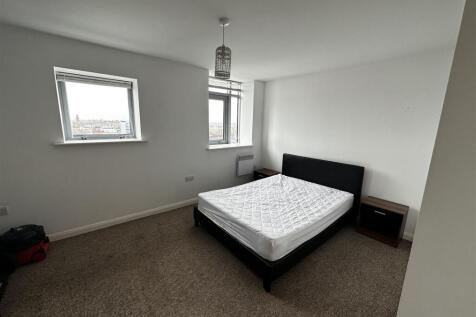 Bedroom 1.jpeg