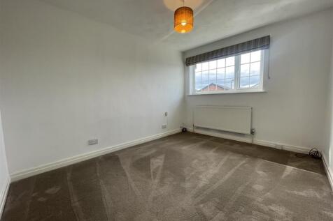 1st Bedroom.jpeg