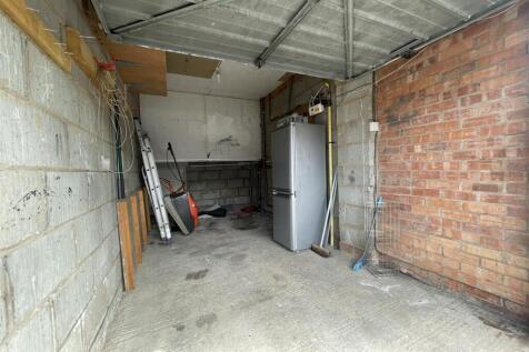 Garage.jpeg