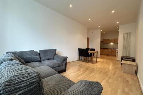 Livingroom (2).jpeg