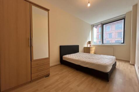 2nd Bedroom (2).jpeg
