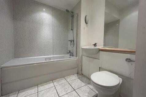 Bathroom.jpeg
