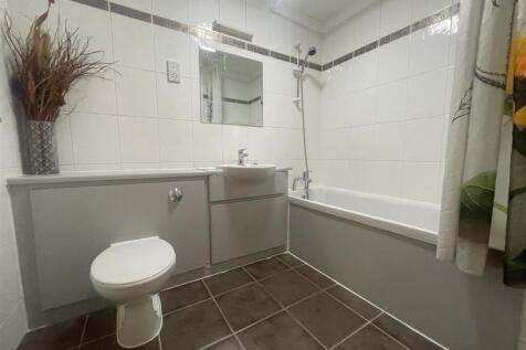 Bathroom.jpeg