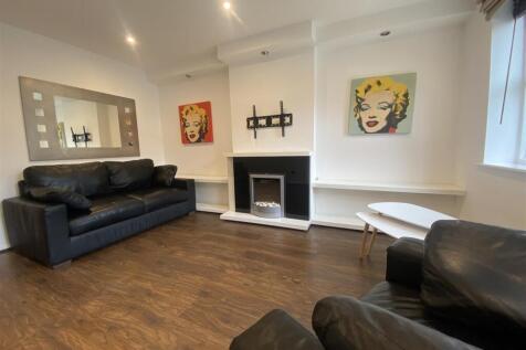 Livingroom 5.jpeg