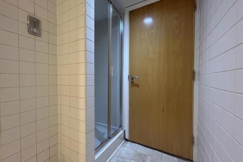 Bathroom.jpeg