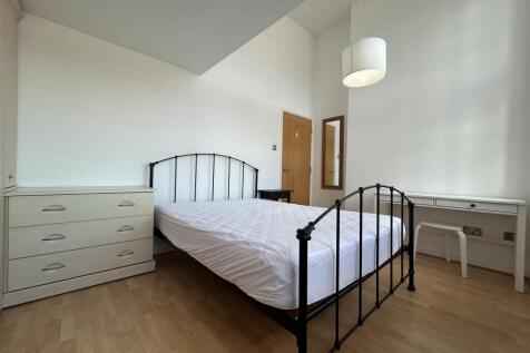 Bedroom (5).jpeg