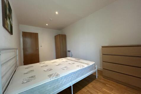 2nd Bedroom (2).jpeg