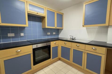 Kitchen 01.jpg