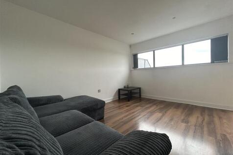 Livingroom (3).jpeg