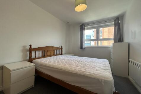 1st Bedroom.jpeg