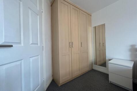1st Bedroom (2).jpeg
