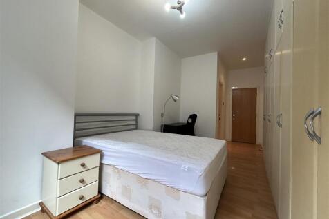 1st Bedroom.jpeg