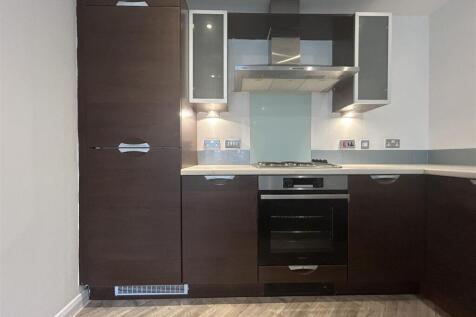 Kitchen (2).jpeg