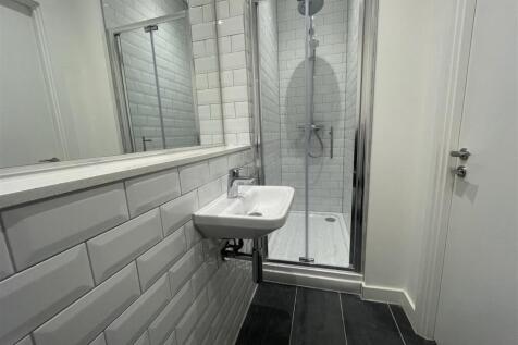 En suite.jpeg