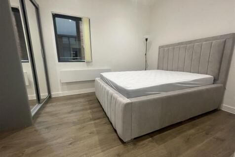 2nd bedroom 3.jpeg