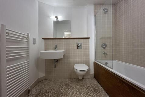 Bathroom.jpeg