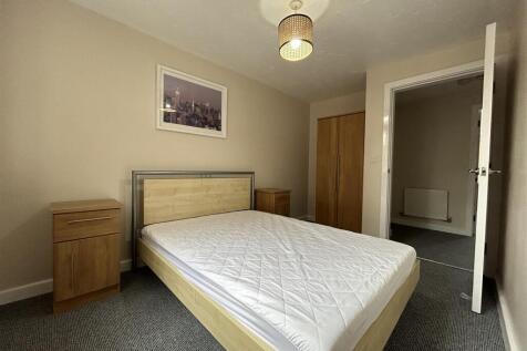 1st Bedroom.jpeg