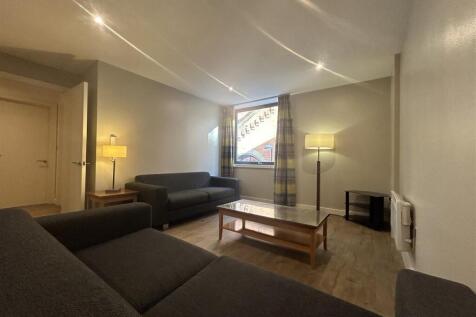 Livingroom (5).jpeg
