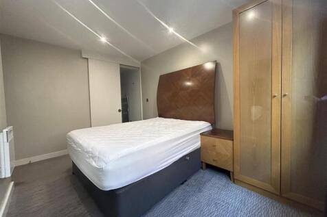 1st Bedroom.jpeg