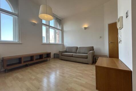Livingroom (5).jpeg