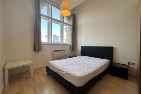 Bedroom (2).jpeg