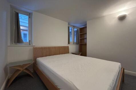 1st Bedroom.jpeg