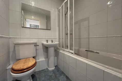Bathroom.jpeg
