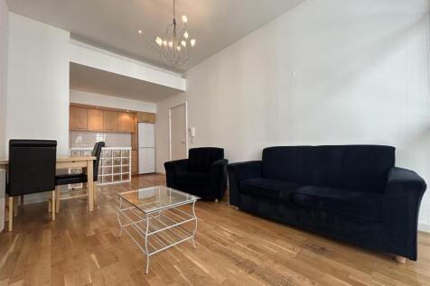 Livingroom (6).jpeg