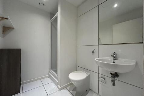 Bathroom.jpeg