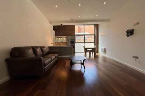 Livingroom (2).jpeg