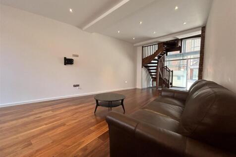 Livingroom (6).jpeg
