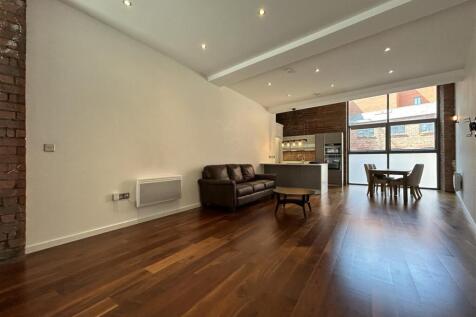 Livingroom (7).jpeg