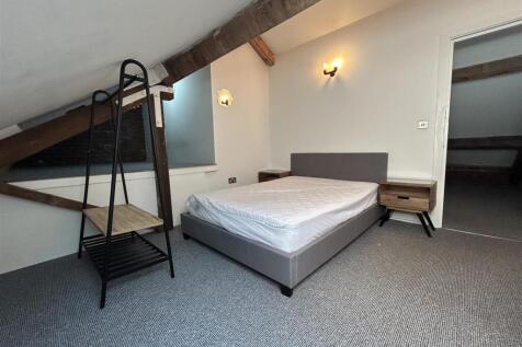 1st Bedroom (2).jpeg