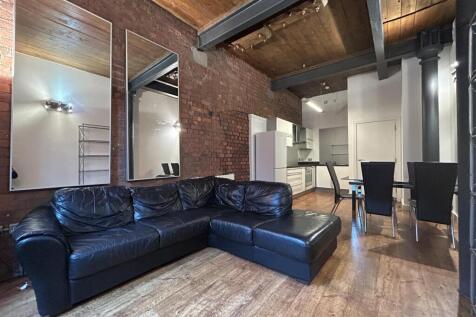 Livingroom (2).jpeg