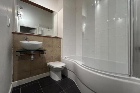 Bathroom.jpeg