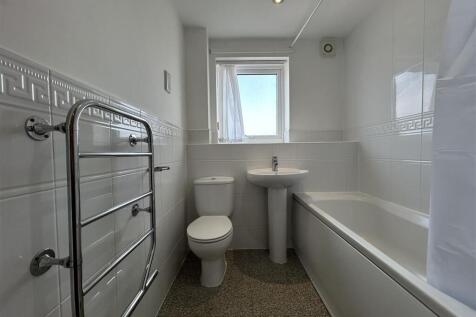 Bathroom.jpeg
