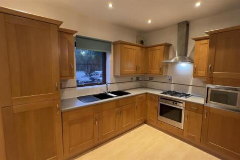 Kitchen 01.jpeg
