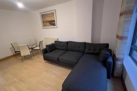 Lounge 02.jpeg