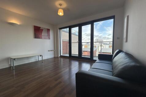 Livingroom (5).jpeg