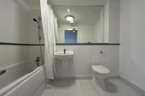 Bathroom.jpeg