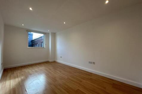 1st Bedroom (2).jpeg