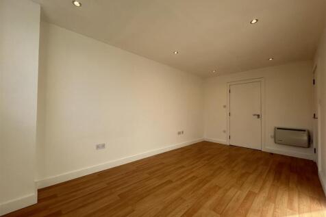 1st Bedroom.jpeg