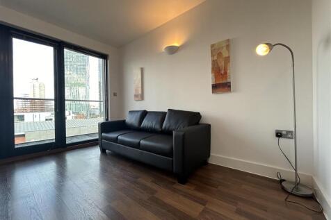 Livingroom (6).jpeg