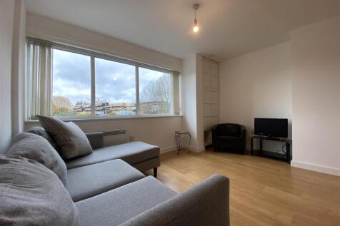 Livingroom (4).jpeg