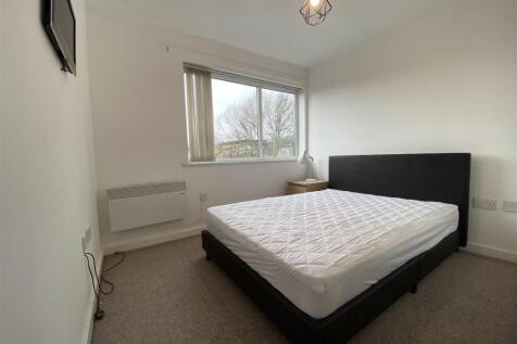 1st Bedroom (2).jpeg