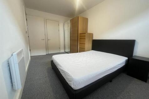 1st Bedroom 2.jpeg
